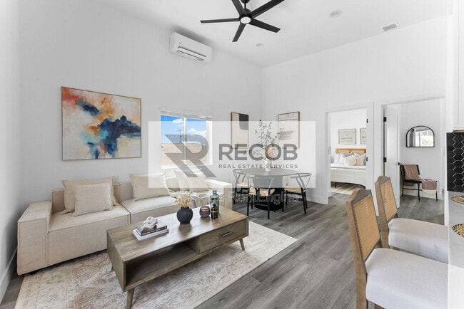 Photo - 2722 Nye St Unit 5