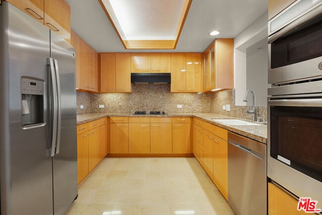 Photo - 13600 Marina Pointe Dr Unit 1005