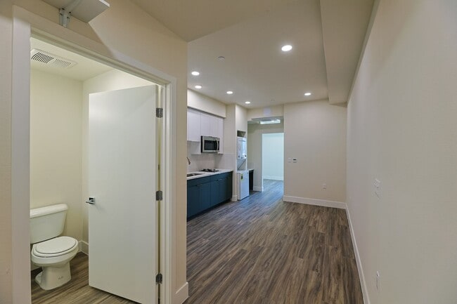 Photo - Orion 1037 Dewey