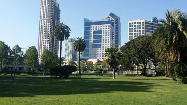 Photo - $2595. Marina District upgraded 1bd 1ba with balcony 735 sq ft