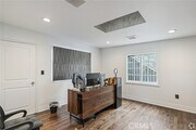 Photo - 6000 Woodman Ave Apartment Unit A