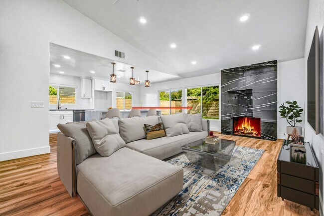 Photo - 17472 Bellport Cir