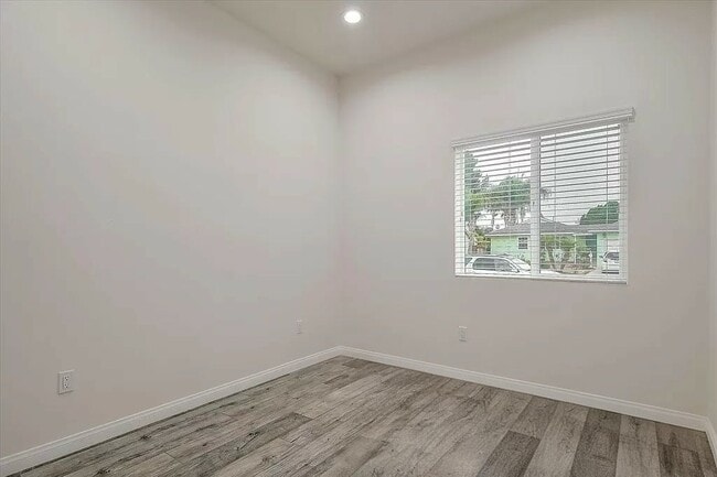Photo - 20550 Leadwell St Unit N/A