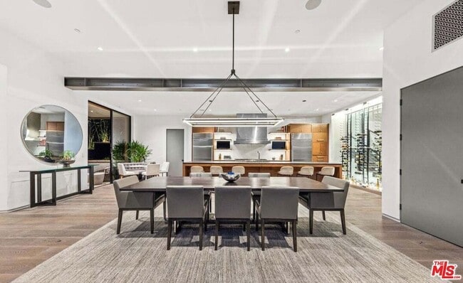 Photo - 727 N Beverly Glen Blvd