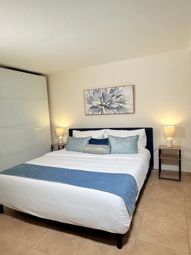 Photo - 7980 Mission Center Ct Unit E