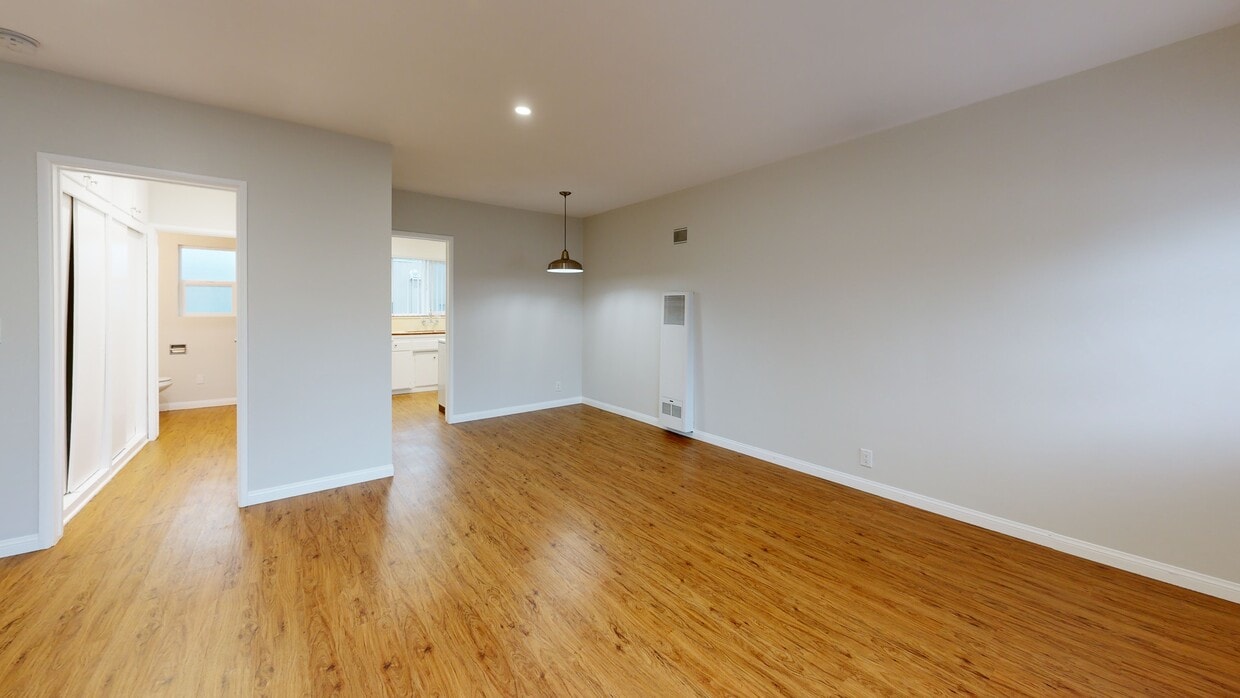 3D Tour - 255 S Madison Ave