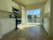 Photo - 702 E Glenoaks Blvd House