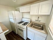 Photo - Charming Studio in Fairmont Village – Porc... House