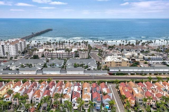 Photo - 489 N Cleveland St Townhome