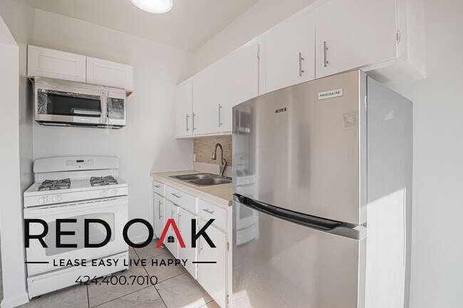 Photo - 932 Irolo St Unit 403