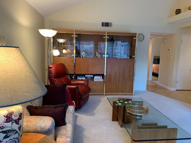 Photo - 49181 Eisenhower Dr