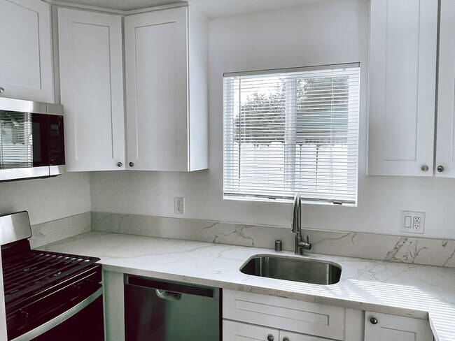 Photo - 6002 3rd Ave