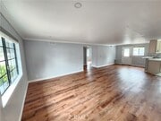 Photo - 21213 De La Guerra St