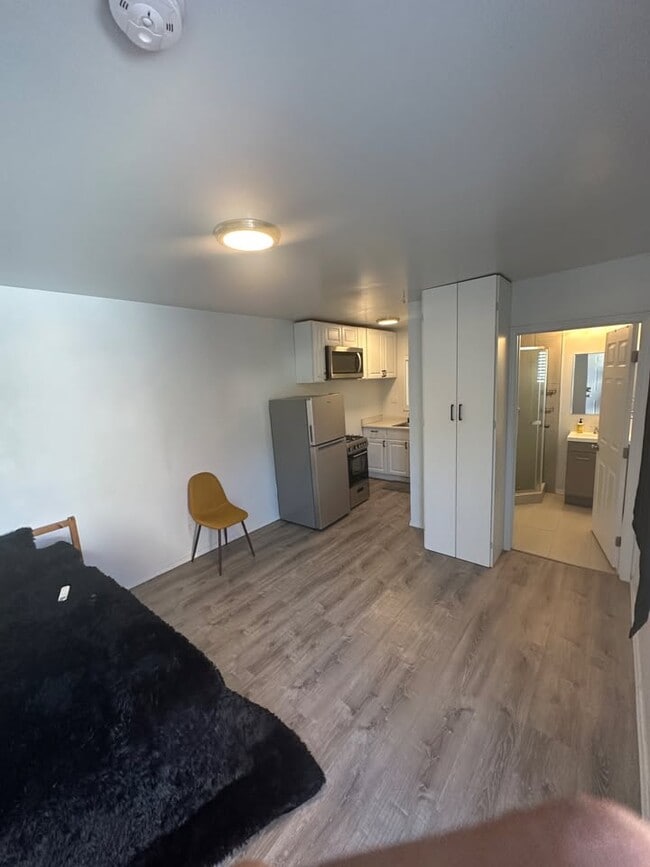 Photo - 8706 Cadillac Ave Unit .5