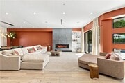 Photo - 425 N Alfred St