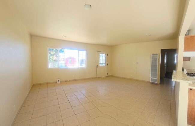 Photo - 4868 Oregon Ave