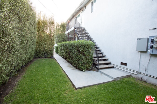 Photo - 11674 La Grange Ave