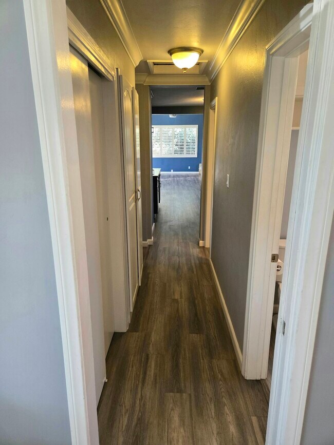 Photo - 4502 Milton St