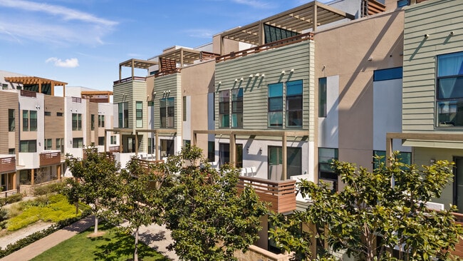 Building Photo - 1651 Topanga Rental