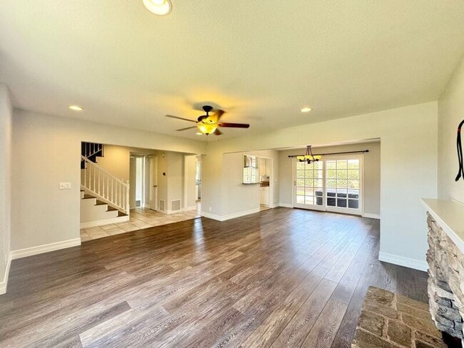 Photo - 1530 Rogue St