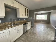 Photo - 1357 Elm Ave House