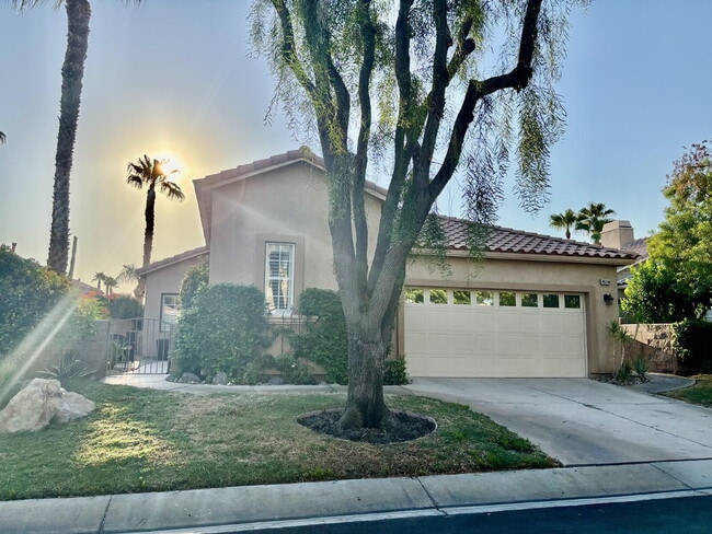 Building Photo - Great Great-Room for Long-term Rental