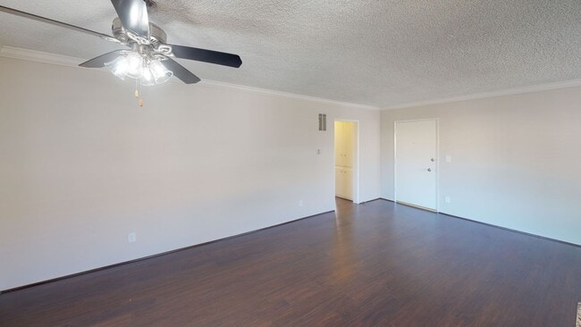 Photo - Hayworth Apartments