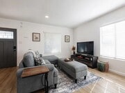 Photo - 15313 Avis Ave