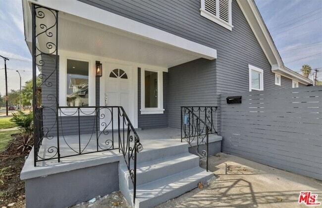 Building Photo - 3665 W 58th Pl Rental