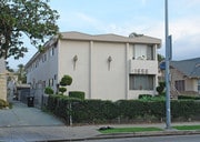 Photo - 1656 Arlington Ave Apartments