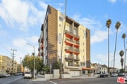 Photo - 900 S Kenmore Ave Condo Unit 504