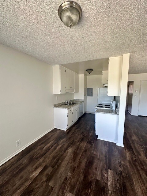 Photo - 2680 S Barrington Ave Unit 201