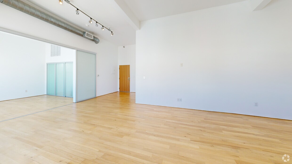 3D Tour - Venice Beach Art Lofts