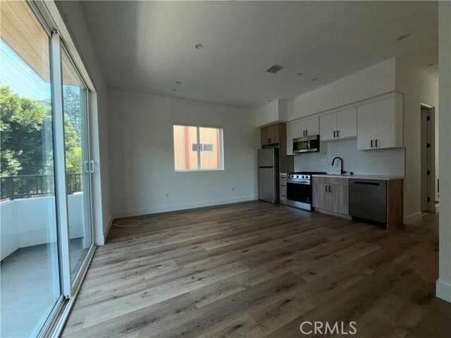 Photo - 5044 Laurel Canyon Blvd