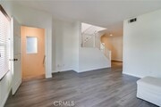 Photo - 620 E Walnut St