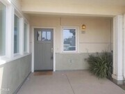 Photo - 992 Los Angeles