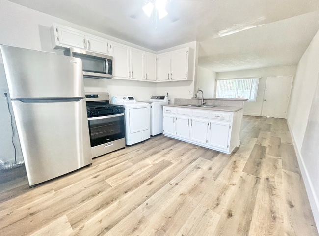 Photo - 4341 W 169th St Unit B