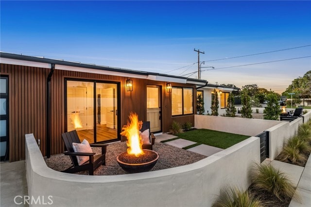 Building Photo - 251 Costa Mesa St