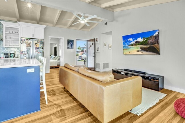 Photo - 6641 Birchwood St