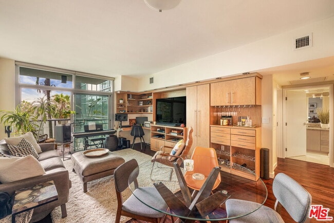 Photo - 13700 Marina Pointe Dr Unit 415
