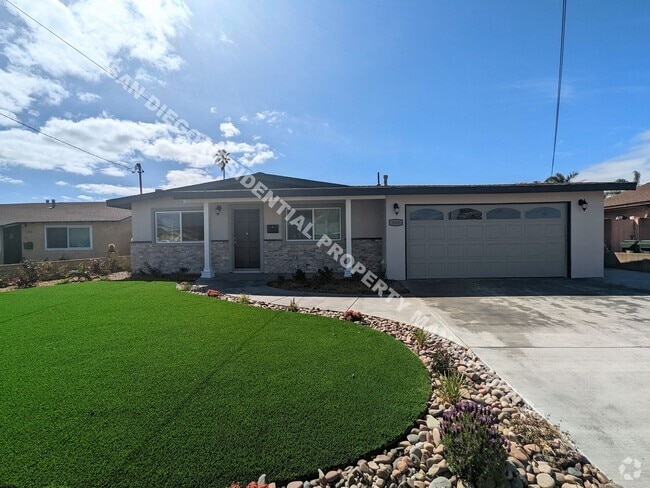 Building Photo - Renovated 3-Bedroom Home with Huge Backyar...