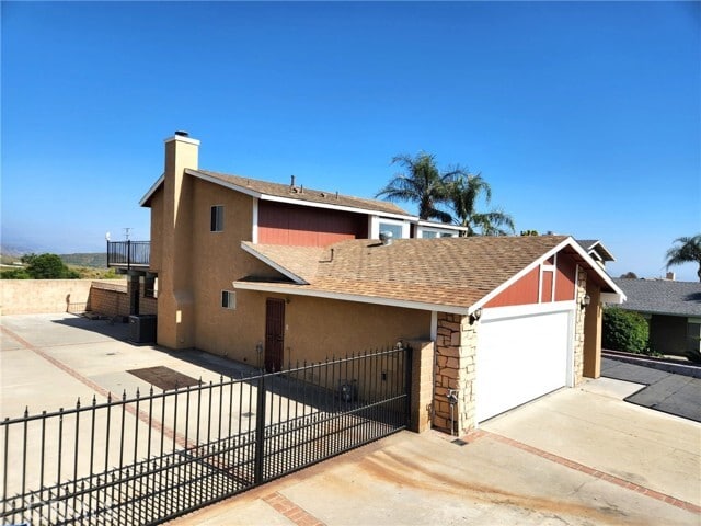 Building Photo - 6455 N Ventura Ave Rental