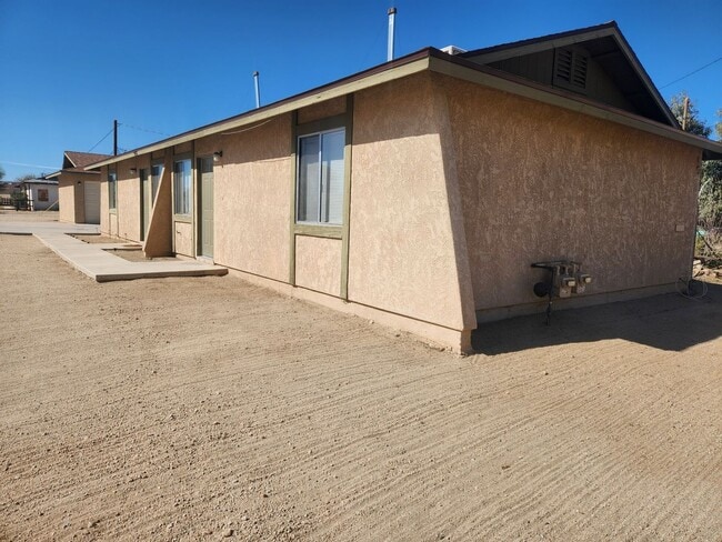 Building Photo - 74016 Maricopa Dr Unit Maricopa Dr. 74016  B