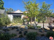 Photo - 424 N Arden Blvd House
