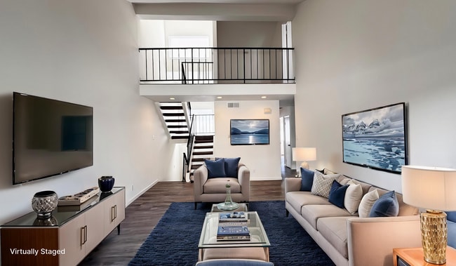 <<< Mid Term rental, pool, new kitchen, at... - <<< Mid Term rental, pool, new kitchen, at...