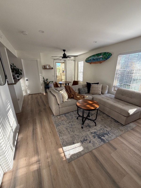 Photo - 23335 La Crescenta Unit B