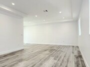 Photo - 827 E 74th St Condo