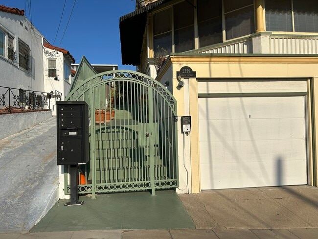 Photo - 2329 Curlew St Unit #3