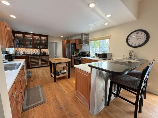 Photo - 345 N Ontare Rd