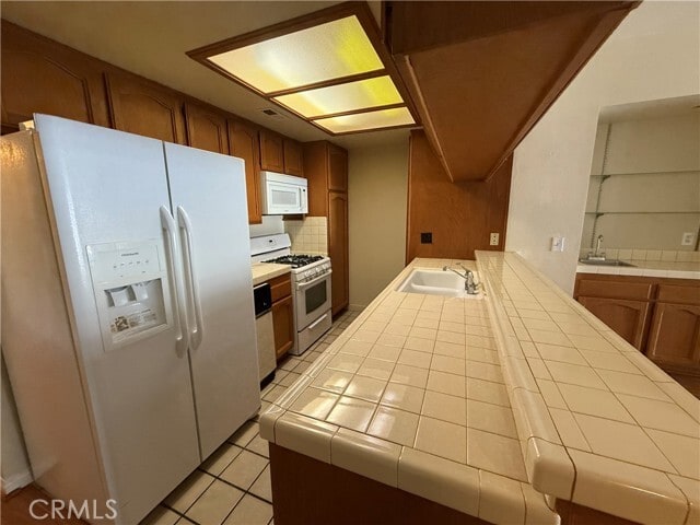 Photo - 11630 Warner Ave